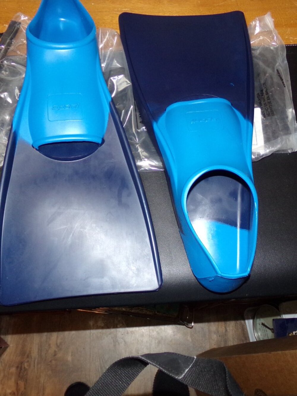 SPORTI adult Essential Floating Swim Fins Men 13-14 Women 14-15